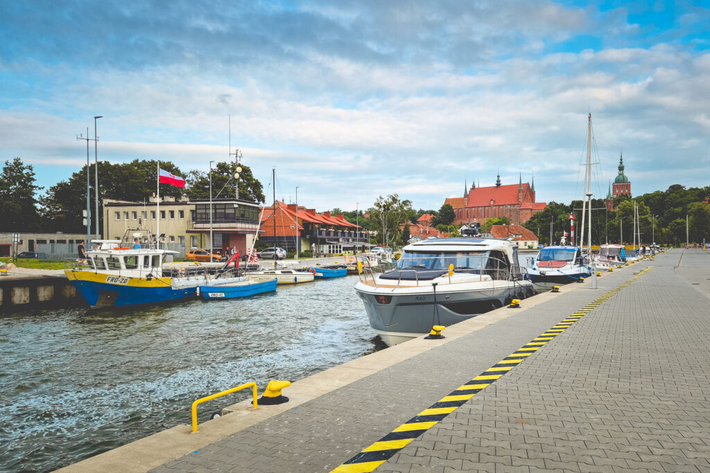 * Frombork_port