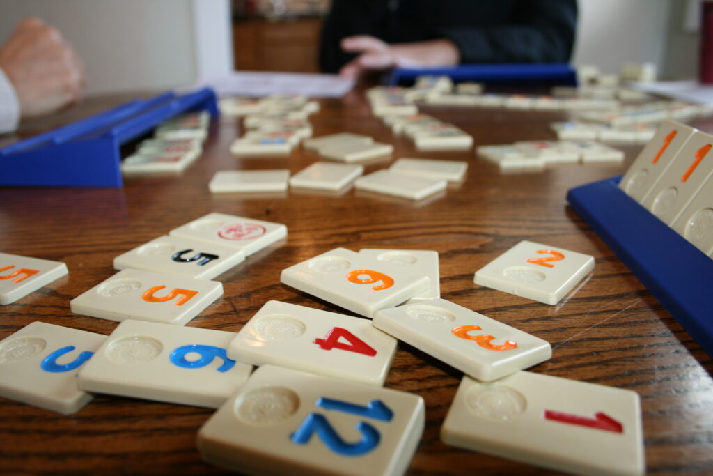 * Rummikub_Tiles