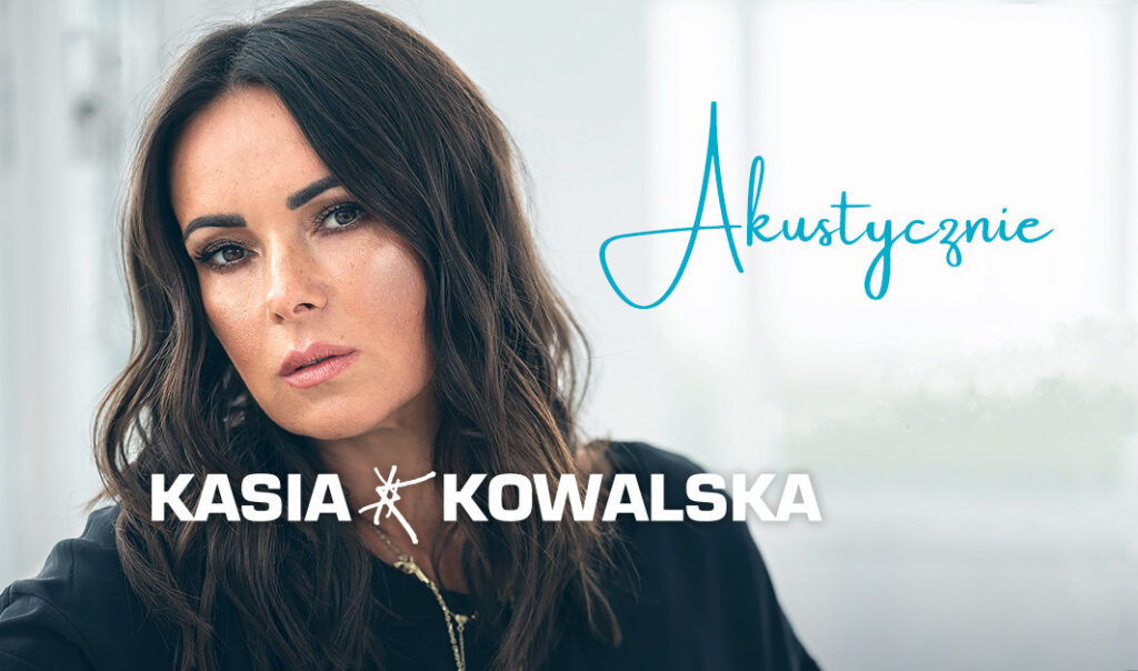 Portret kobiety z długimi brązowymi włosami.