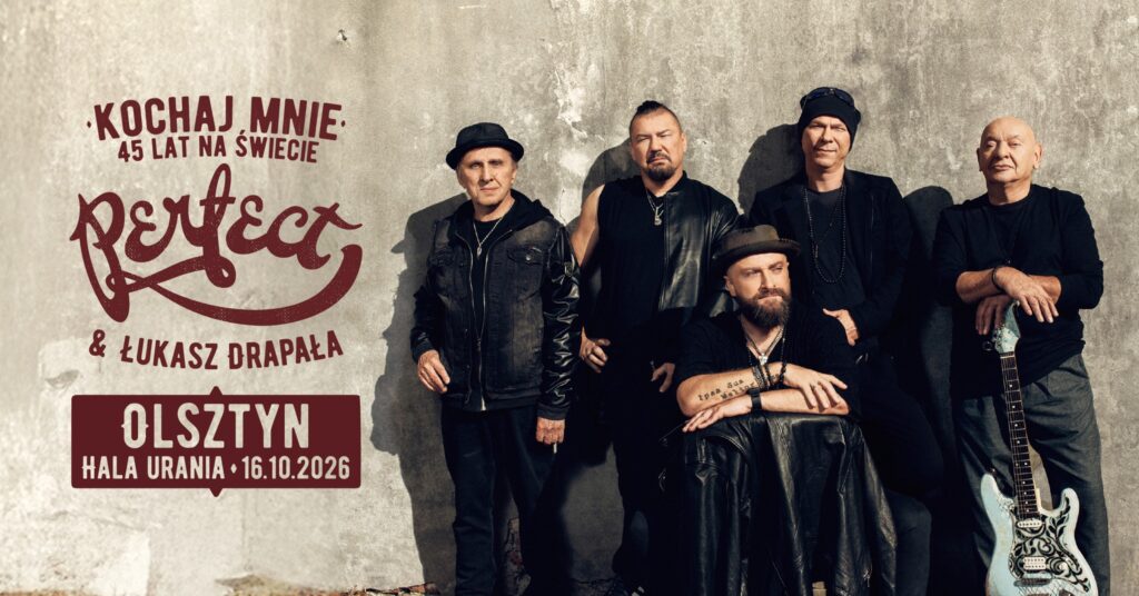 Czterech muzyków grupy Perfect w stylowych strojach na tle ściany