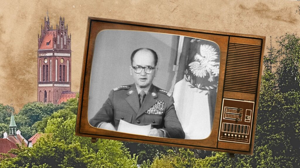 Mężczyzna w mundurze wojskowym na tle telewizora.