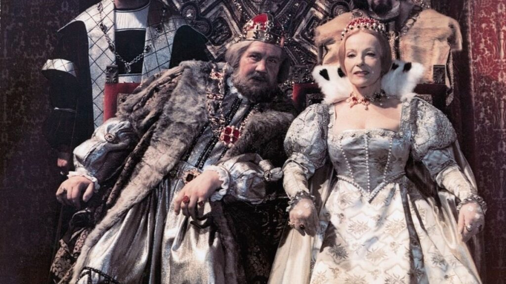 Król i królowa w historycznej scenerii