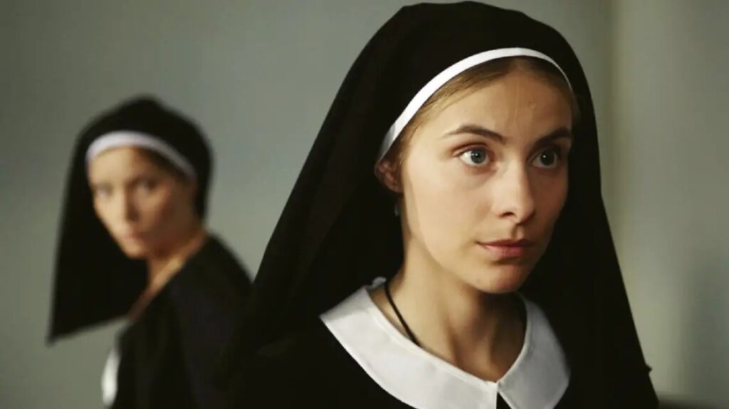 Dwie siostry zakonne w habitach.