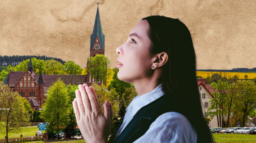 Kobieta modląca się w krajobrazie