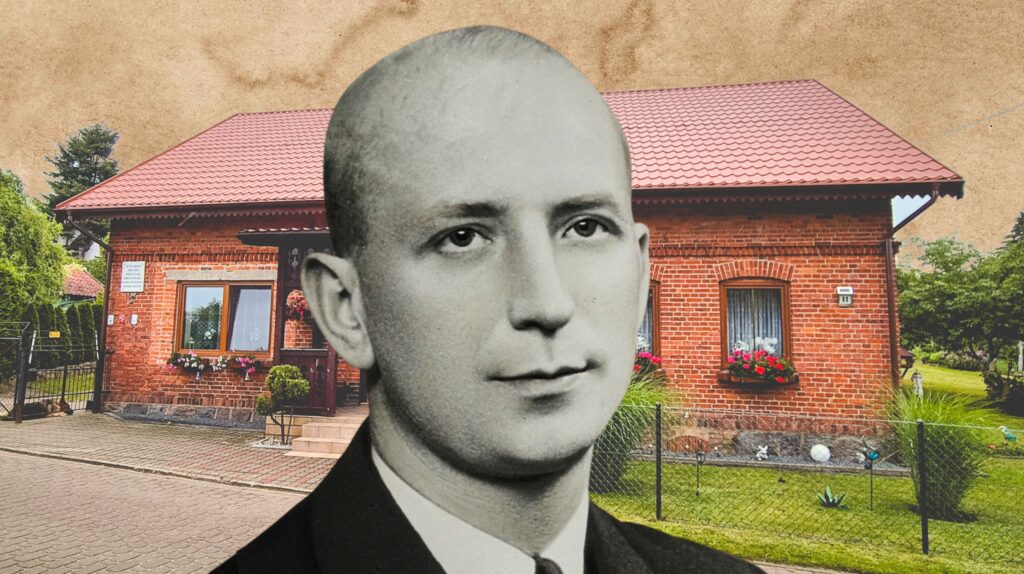 Człowiek na tle czerwonego domu z ogródkiem.