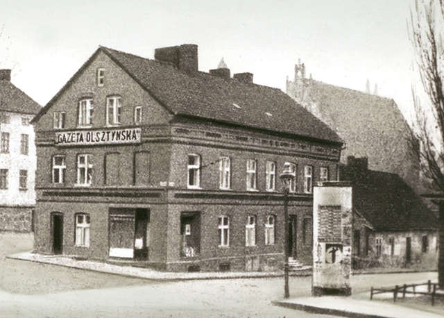 Stary budynek z napisem 'Gazeta Olsztyńska'.