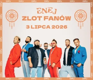 Grupa mężczyzn na wydarzeniu ENEJ Zlot Fanów 2026.
