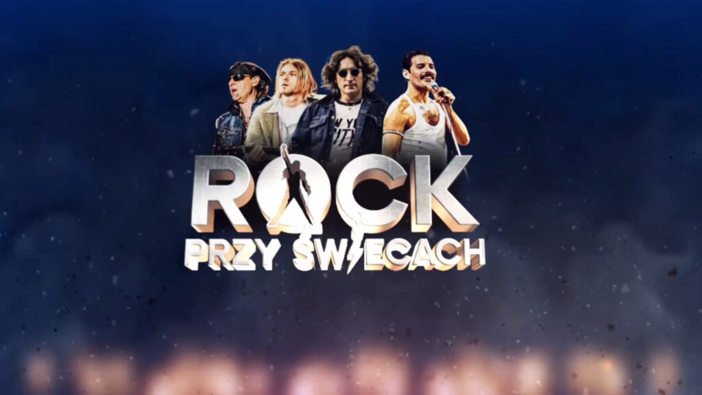 Trójwymiarowy metaliczny napis „ROCK PRZY ŚWIECACH” na tle portretów legendarnych muzyków rockowych – Klausa Meine, Kurta Cobaina, Johna Lennona i Freddiego Mercury'ego – oraz rozmytych płomieni świec u dołu.