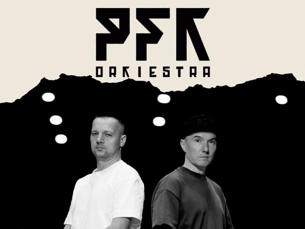 Dwie osoby w czerni na tle logo PFR Orkiestra.
