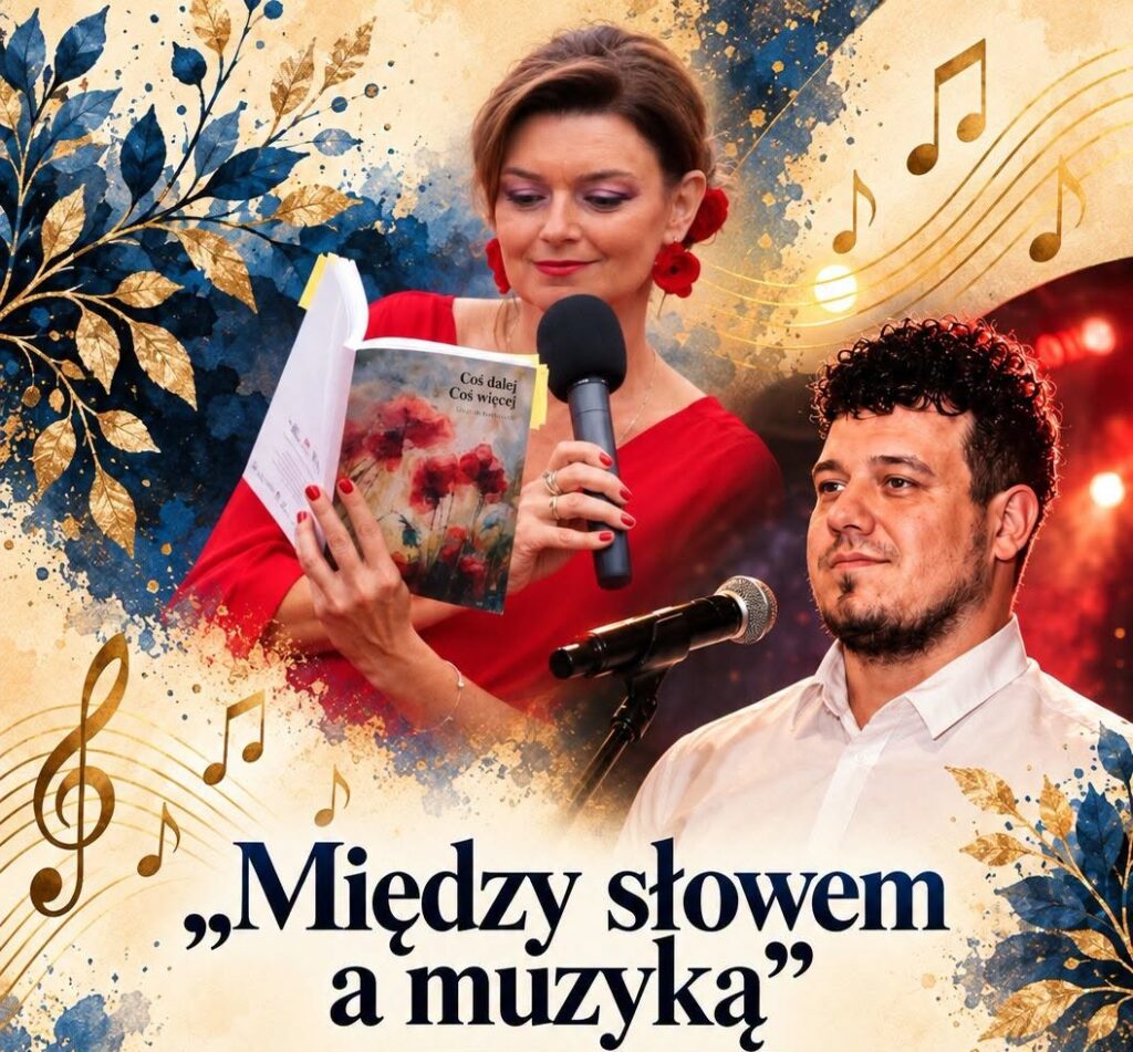 Kobieta czytająca książkę podczas występu muzycznego.